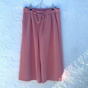 Blush Gaucho Capri Pants